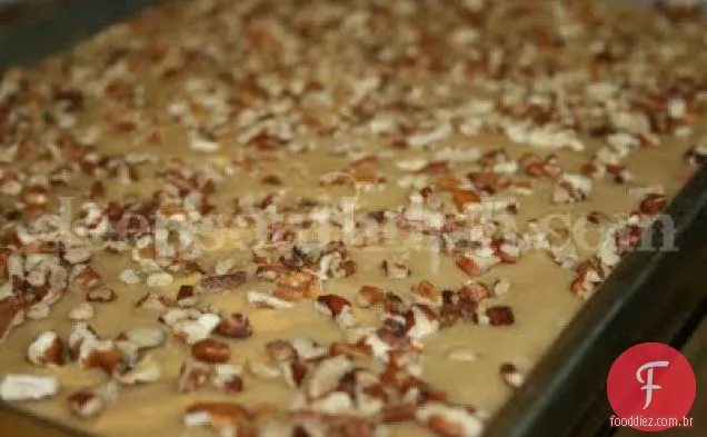 Bolo de Banana fácil com cobertura rápida de caramelo