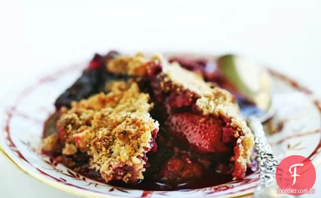 Berry Almond Crumble