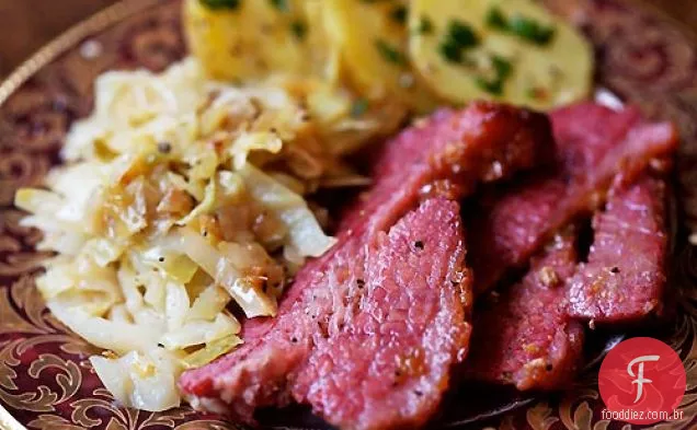 Carne enlatada e repolho
