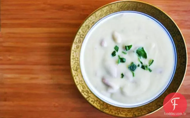 Sopa de presunto, batata e alho-poró