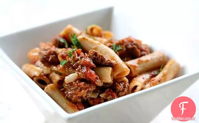 Penne Macarrão Com Molho De Carne