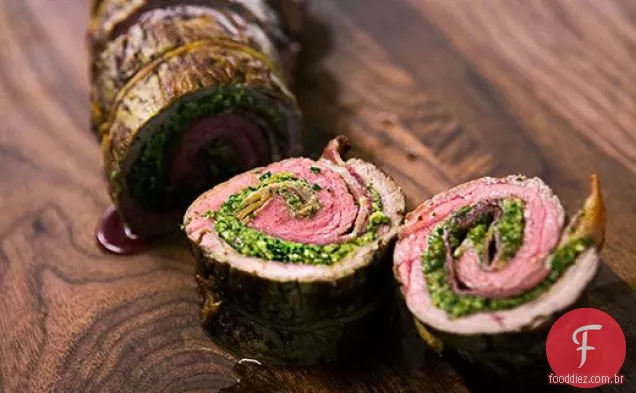 Roulades de carne com Pesto De Salsa De Noz