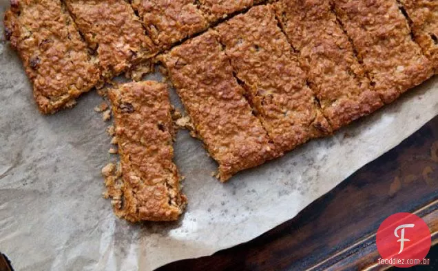 Manteiga de amendoim e barras de Granola de mel