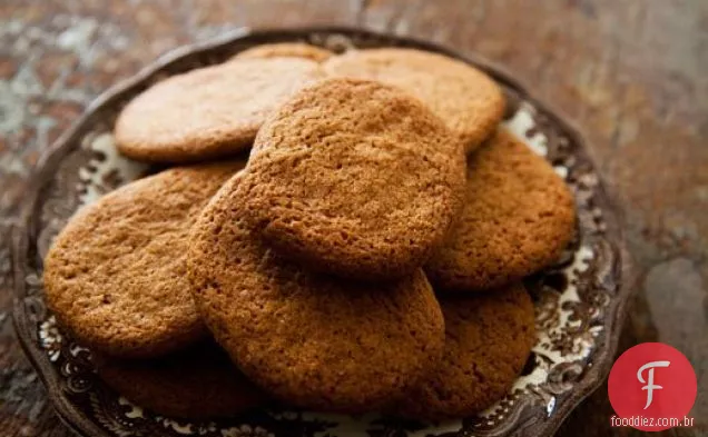 Canela Snap Cookies