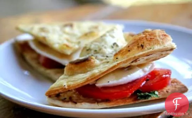 Mini Sanduíches Caprese