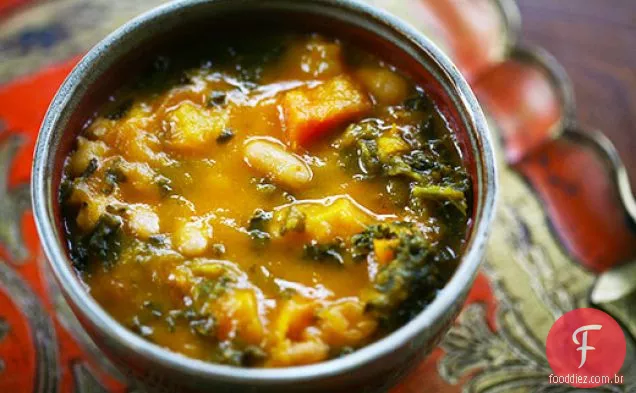 Couve e sopa vegetal assada