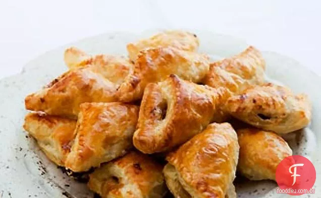 Mini Turnovers de maçã com nozes e Gorgonzola