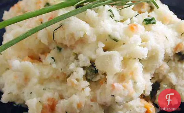 Salmão defumado e purê de Cebolinha