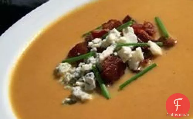 Sopa de abóbora aveludada com queijo azul e Bacon