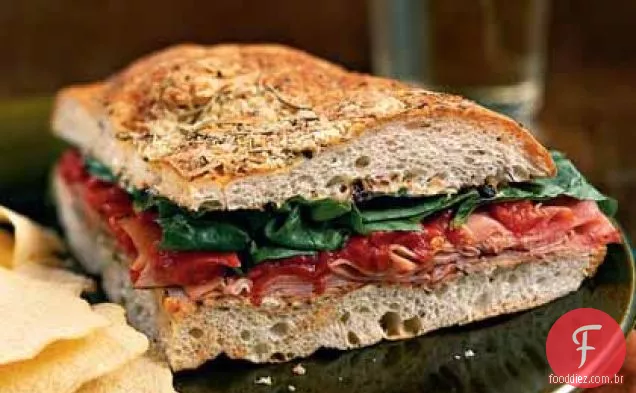 Sanduíches de Focaccia de presunto e espinafre