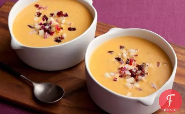 Sopa de abóbora com Chili Cran-Apple Relish