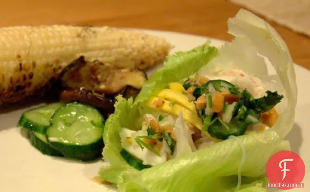 Alface Envolve Com Bacalhau, Salada De Pepino, Sabor De Amendoim E Nuoc