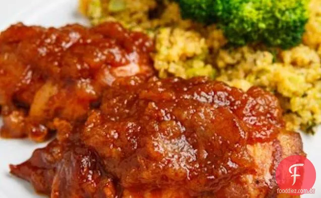 Fogão lento Bacon envolto maçã churrasco frango