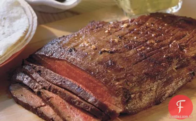 Bife De Flanco Grelhado Com Molho Guacamole