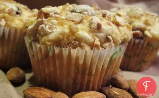 Muffins De Coco Com Chip De Amêndoa