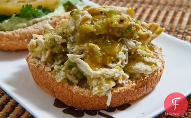 Salsa Verde Puxou Sanduíche De Frango