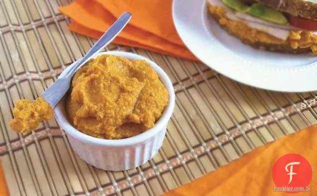 Saboroso Hummus De Cenoura Temperada