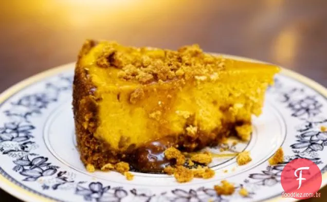 Pw's Caramel Pumpkin Pecan Gingersnap Cheesecake