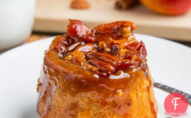 Pãezinhos pegajosos de maçã, Bacon e Cheddar