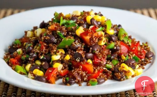 Milho e feijão preto Salada De Quinoa