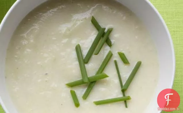 Sopa De Batata-Alho-Poró