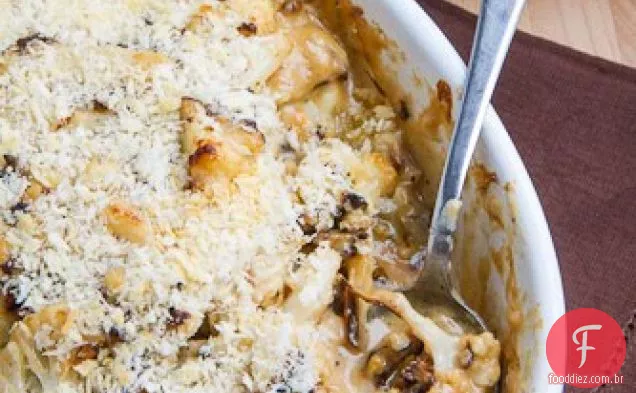 Couve-flor assada e gratinado de Cheddar branco envelhecido