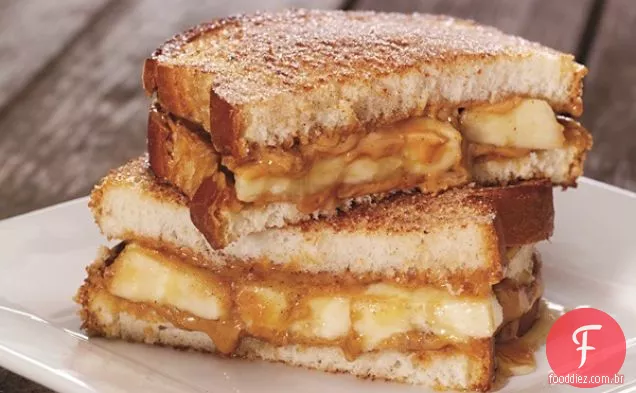 O sanduíche de Manteiga De Amendoim, Banana e mel