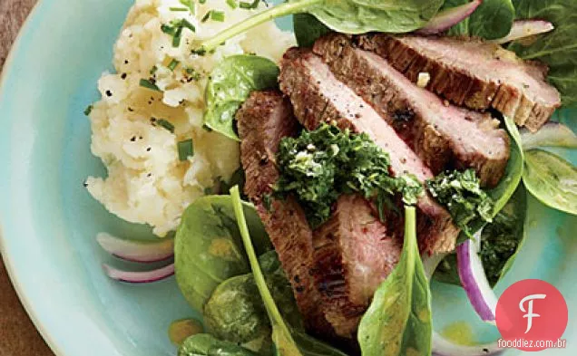 Bife com Pesto de limão e Salada De Espinafre