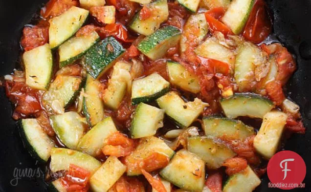 Abobrinha Salteada Com Tomate Ameixa