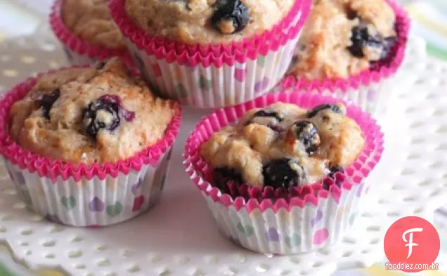 Muffins da Banana do mirtilo da manteiga de amendoim e da geléia