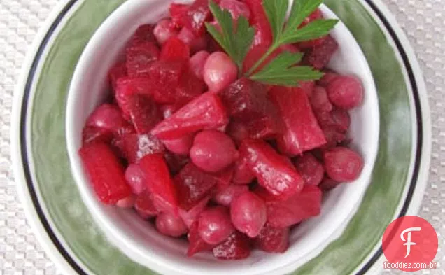 Salada brilhante de beterraba e Grão De Bico