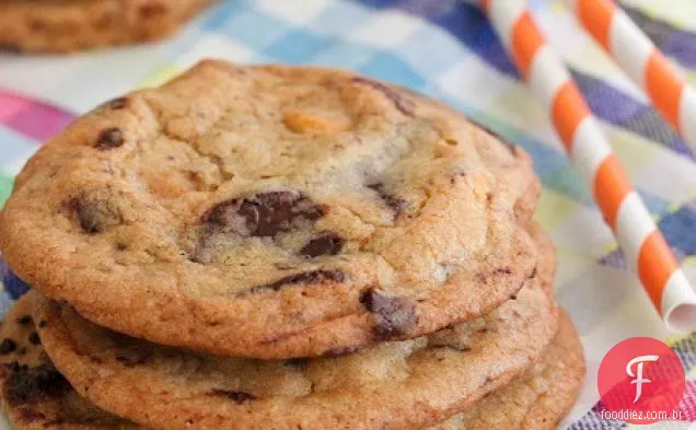 Uma Tigela Butterscotch Chocolate Chunk Cookies