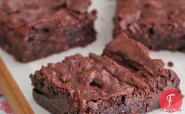 Como Fazer Brownies Caseiros Do Estilo Da Mistura Da Caixa