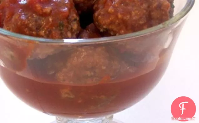 Almôndegas doces e azedas sem glúten