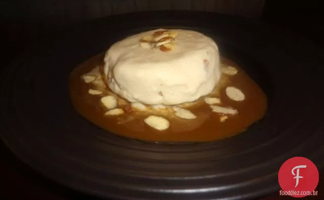 Café Cheesecake sorvete com amêndoa Café Ole molho