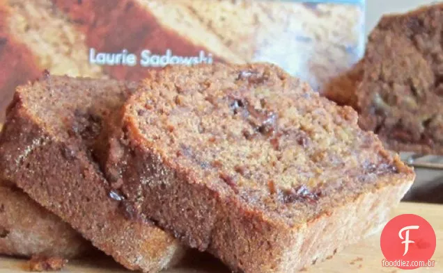 Pão De Banana Com Chip De Chocolate Adoçado Com Bordo