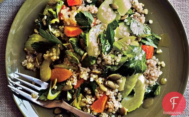 Salada de Quinoa e salsa