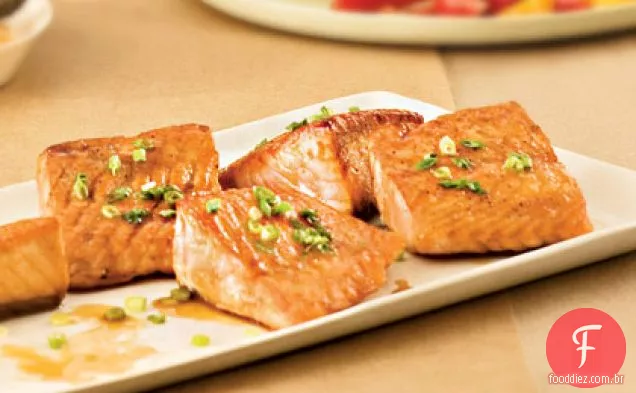 Salmão Com Esmalte Laranja-Gengibre