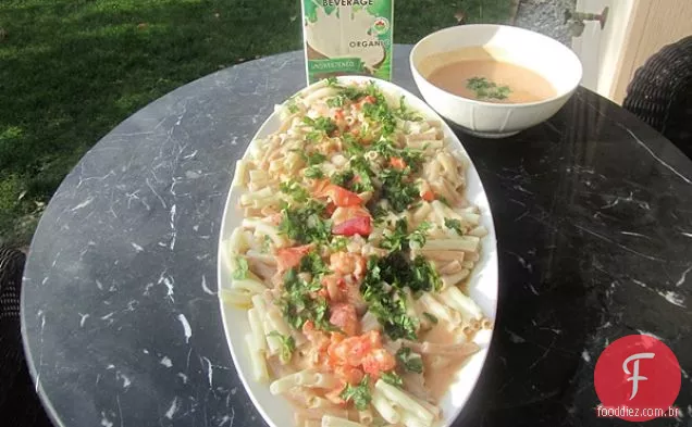 Massa de quinoa de Lagosta Com Molho Cremoso de páprica defumada