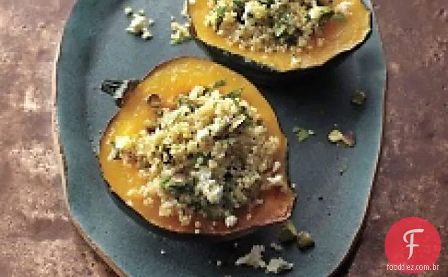 Abóbora Recheada Com Quinoa E Pistache