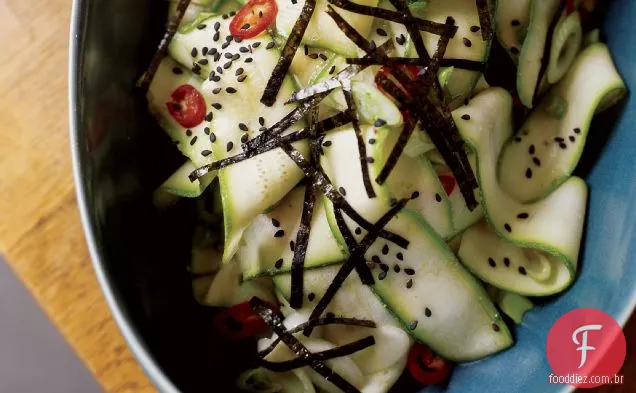 Abobrinha raspada com Miso vinagrete