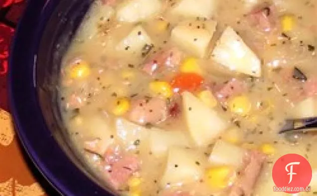 Presunto cozido lento e sopa de batata