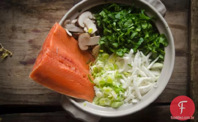 Nabemono: salmão japonês e Shiitake Panela Quente