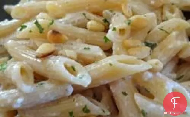 Macarrão com molho de iogurte