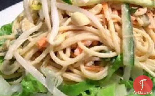 Salada De Macarrão Tailandês