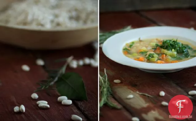 Nossa ceia simples: couve e Sopa De Feijão Branco