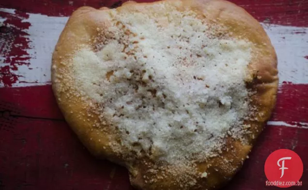 para Lardo Pesto em pão achatado Sourdough