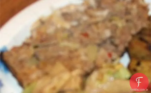 Cogumelo no bolo de carne do meio