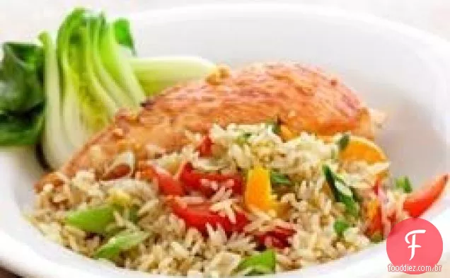 Frango e arroz asiáticos do Tio Ben's®