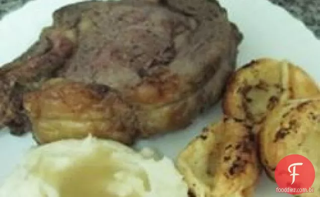 Carne assada e pudim de Yorkshire